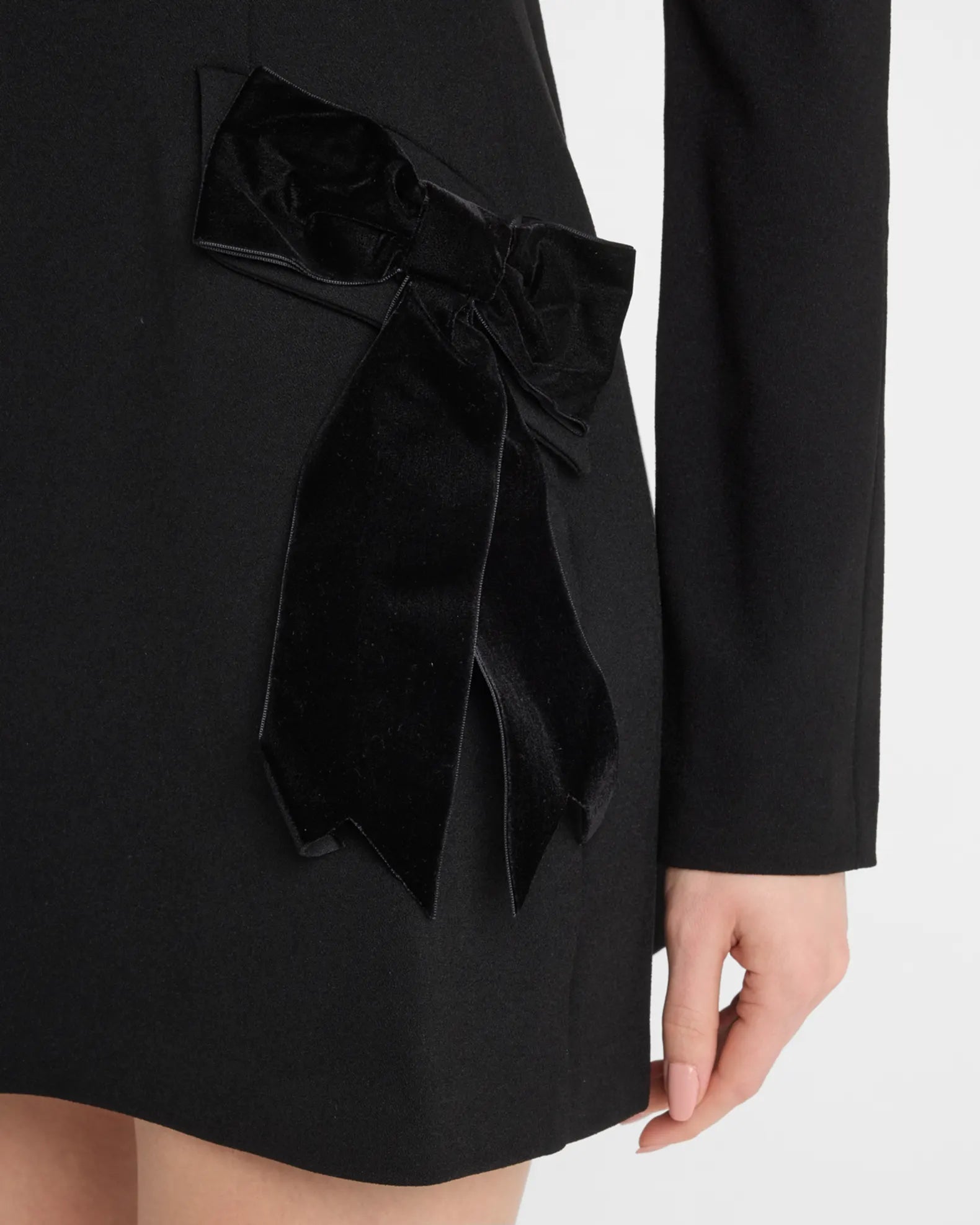 Noir Mini Dress Black / M
